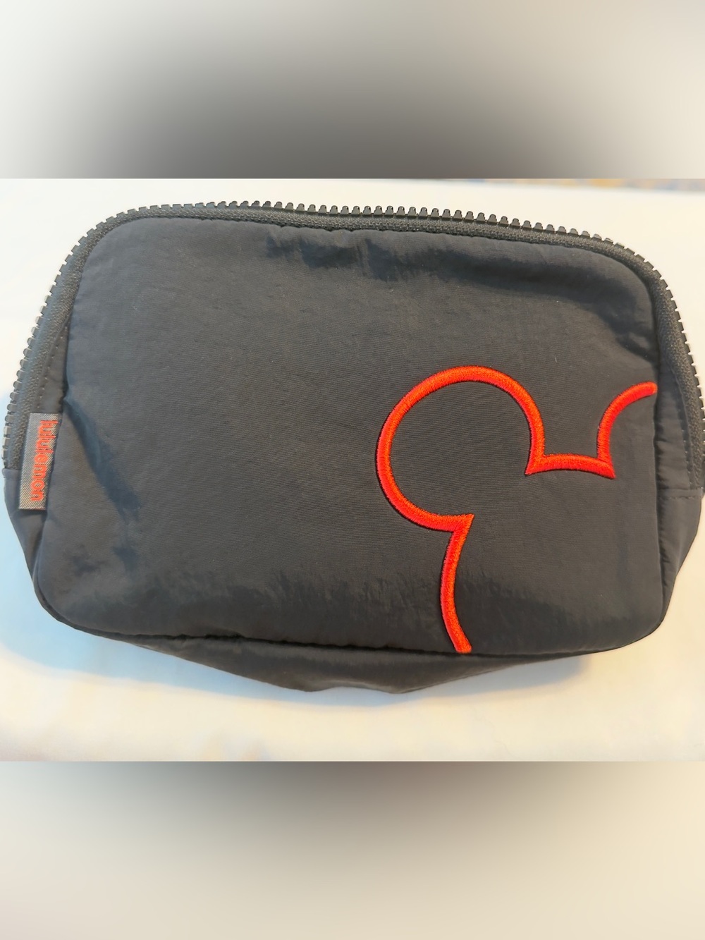 NWT Disney x Lululemon Everywhere Belt Bag 1L Mickey Outline Black